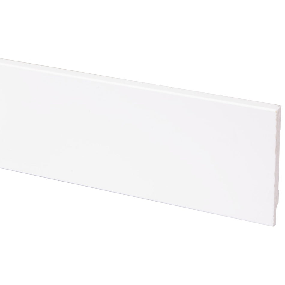 Plint Grenen Gelakt FSC Mix 70%-718474